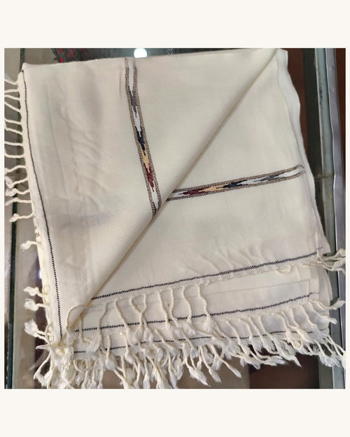 Men's Cream Shawl with Multicolor Cross-Border Detail — original view 03, full image in consistent 4:5 framing